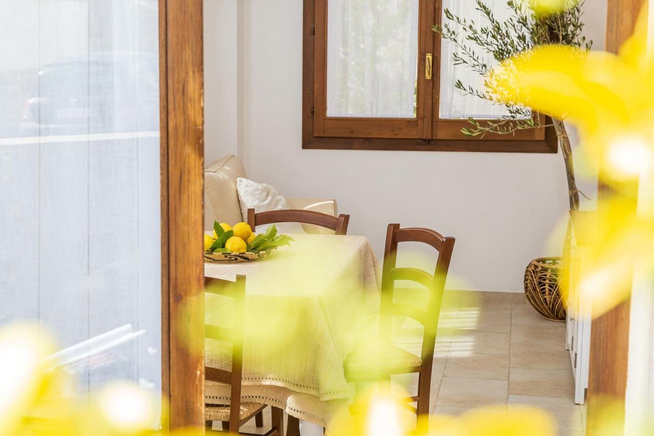 Casa Amelia Sul Mare Apartment ซานตามาเรีย นาวาร์เรเซ ภายนอก รูปภาพ
